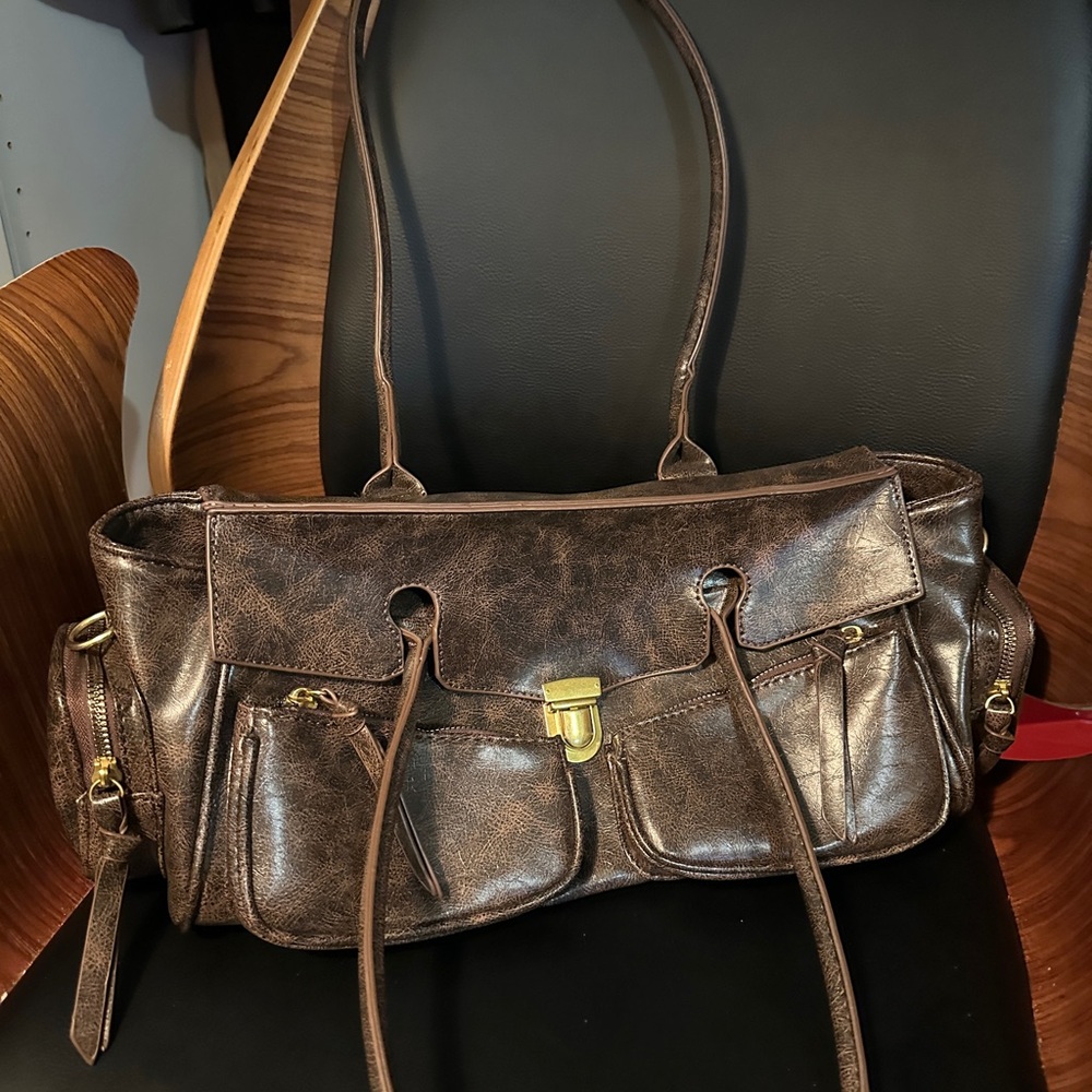 Y2K Elegant Brown Leather Handbag with Gold Detailing!